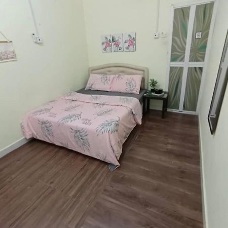 Roomstay Kuala Nerus Gated Parking - 6M To Beach & 15M To Drawbridge Kuala Terengganu Exterior foto